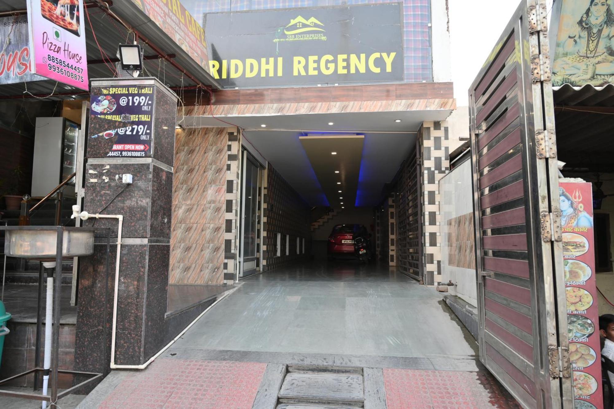 Hotel Riddhi Regency Lucknow Eksteriør billede