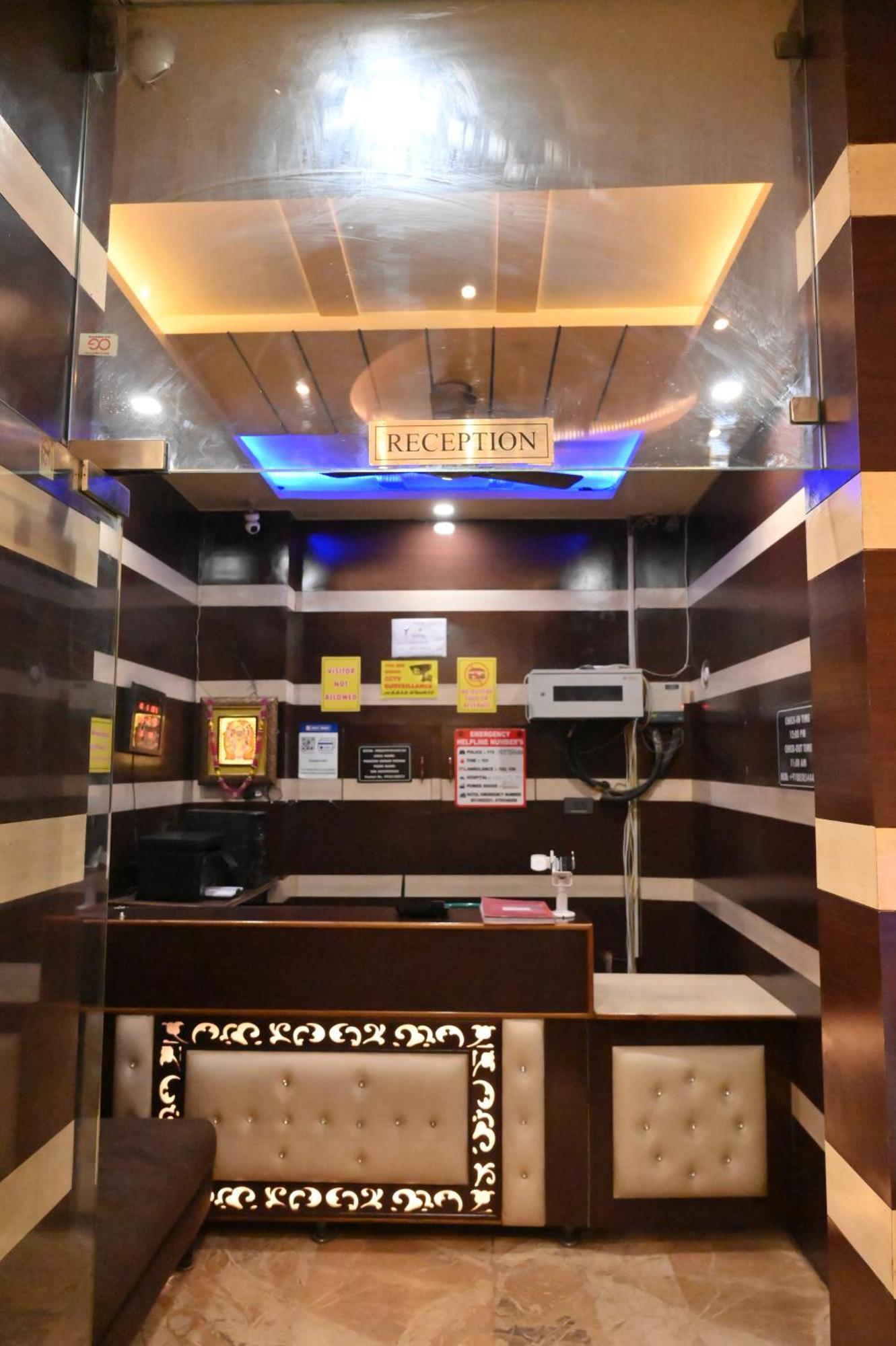 Hotel Riddhi Regency Lucknow Eksteriør billede