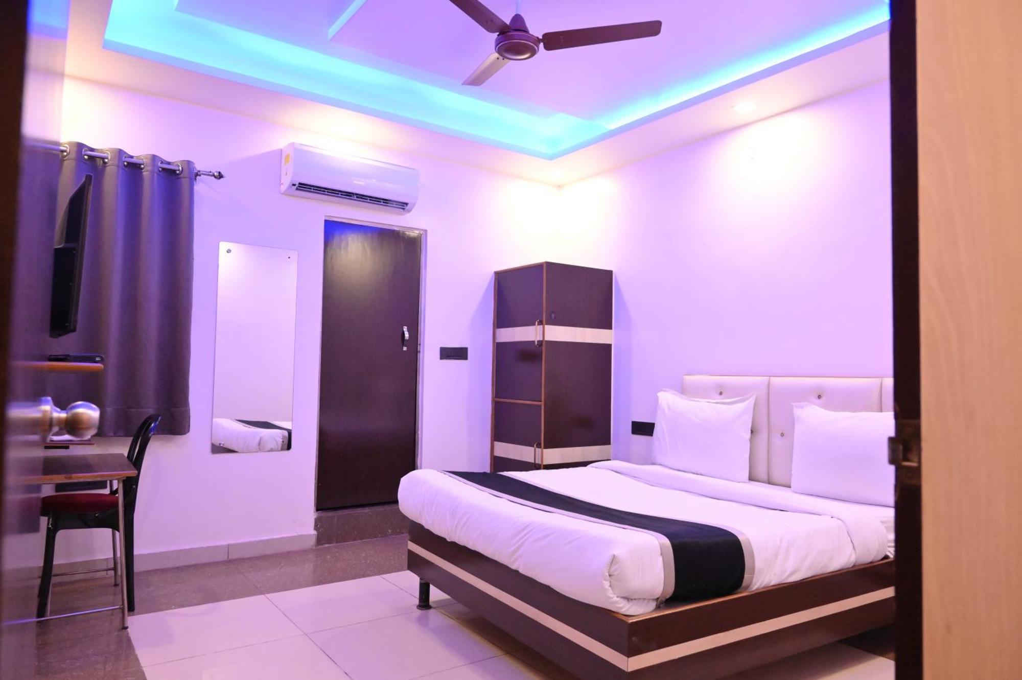 Hotel Riddhi Regency Lucknow Eksteriør billede